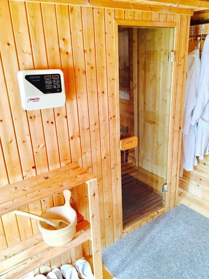 Chalet Free Sauna & Spa Superking Bed Killaloo Экстерьер фото